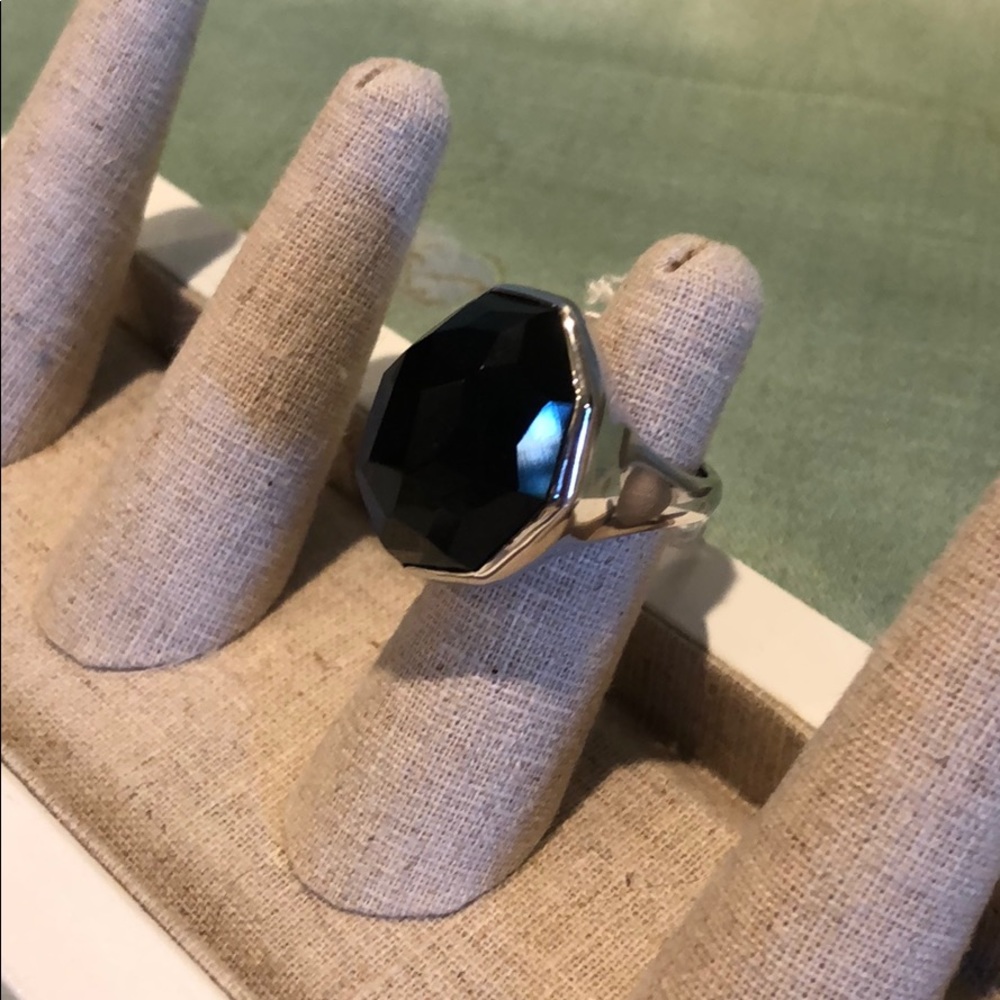 Nouvelle ring